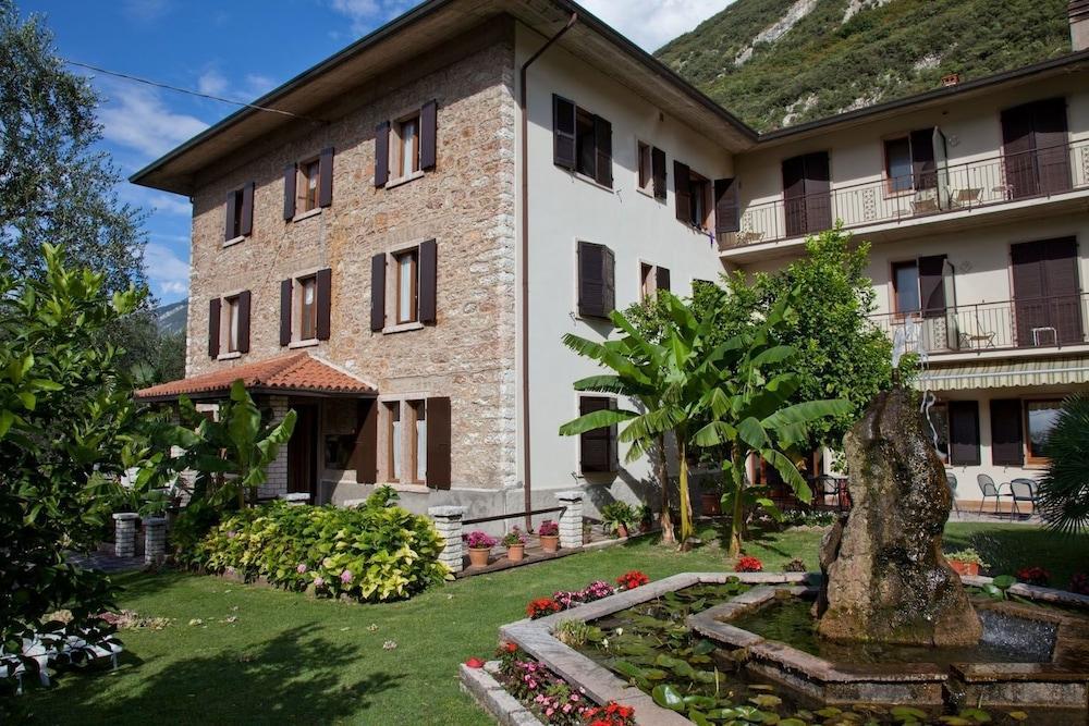 Hotel San Carlo Malcesine Luaran gambar